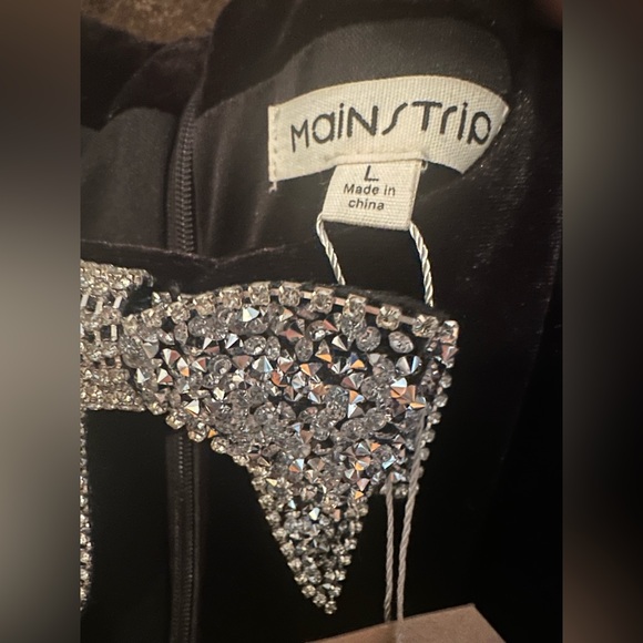 NWT Mainstrip Elegant Black Velvet Mini Dress with Bow Accents! SZ Lg - Picture 5 of 10